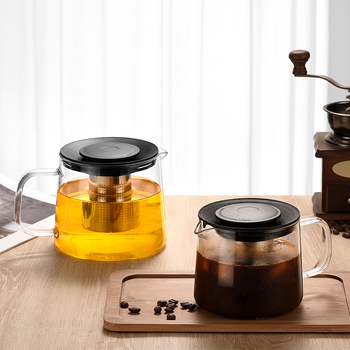Ceainic din sticlă borosilicat de înaltă calitate, cu filtru din oțel inoxidabil, pentru infuzarea ceaiului înflorit; compatibil cu plita ceramică electrică.