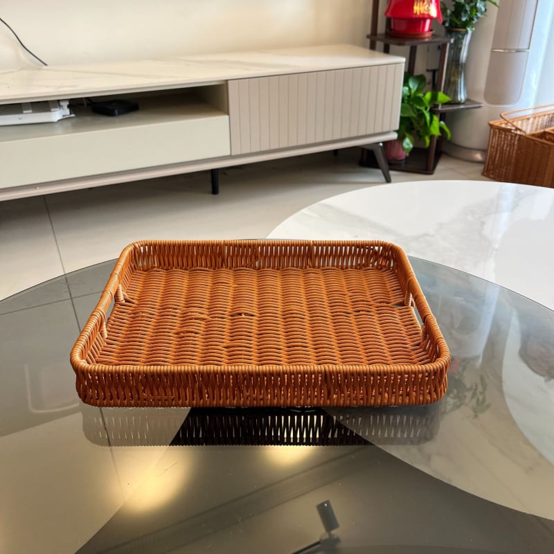 Tavă de ceai pătrată, stil japonez, și farfuriu pentru ceai – set din două piese, cu împletitură de ratan artificial