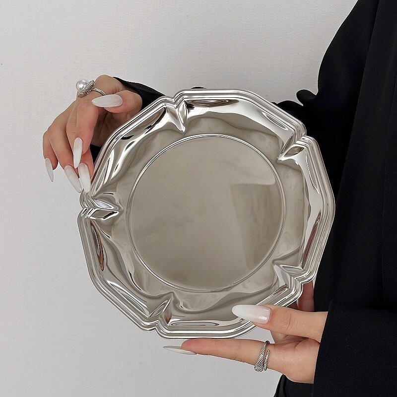 Tavă rotundă din oțel inoxidabil cu model gravat – suport decorativ pentru cești de ceai, depozitare bijuterii și gustări