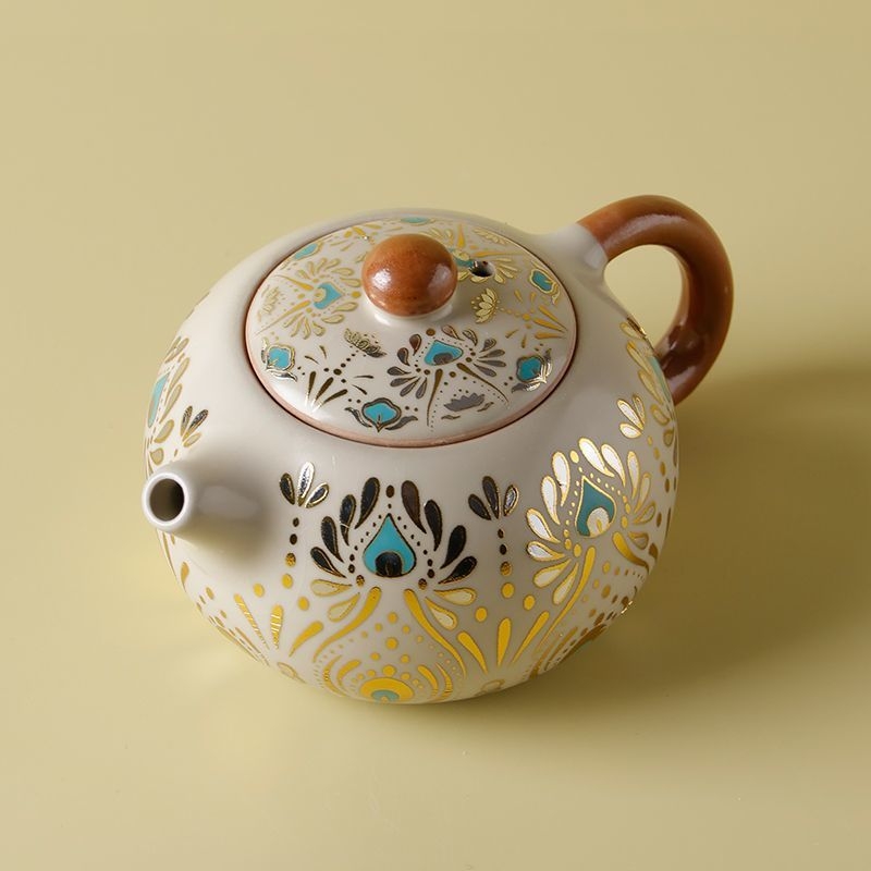 Kit ceramic Kung Fu pentru ceai: ceainic și două cești, pentru uz casnic
