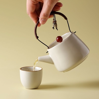 Set ceai Kung Fu Bej din ceramică, cu o oală și două cești, glazură crackle, pentru uz casnic