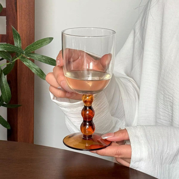Pahar de vin și cocktail din sticlă, cu trei mărgele, picior înalt, fără mâner, stil minimalist modern, 201–300 ml