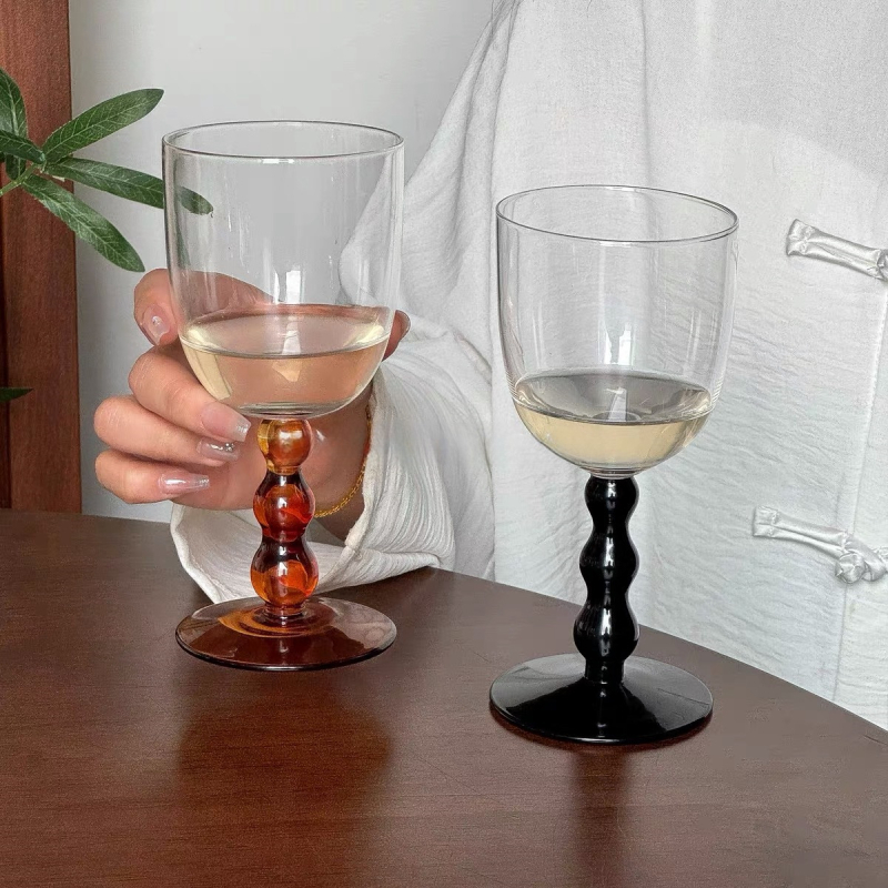 Pahar de vin și cocktail din sticlă, cu trei mărgele, picior înalt, fără mâner, stil minimalist modern, 201–300 ml