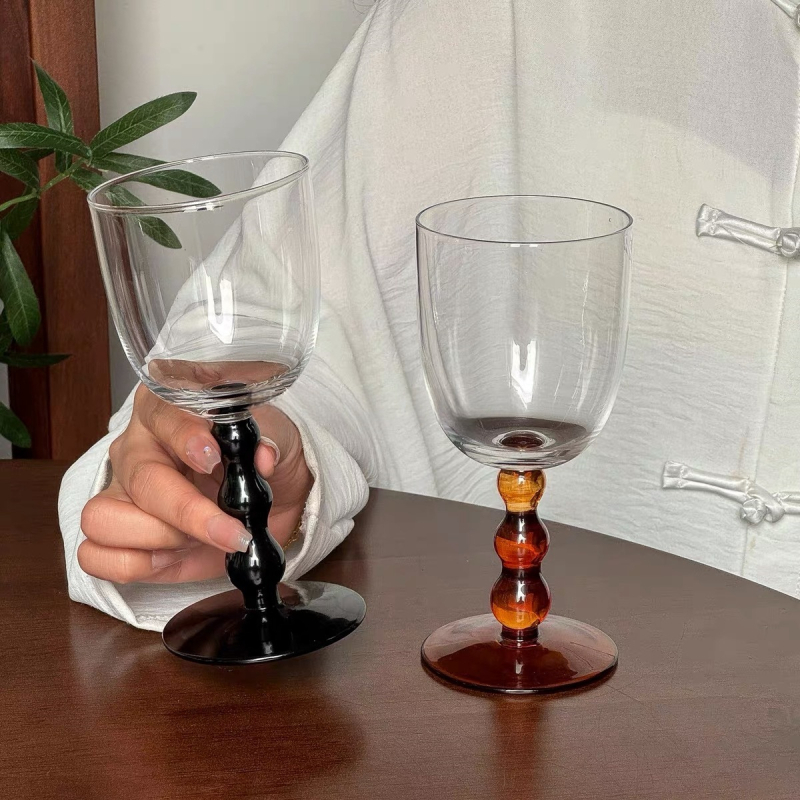 Pahar de vin și cocktail din sticlă, cu trei mărgele, picior înalt, fără mâner, stil minimalist modern, 201–300 ml