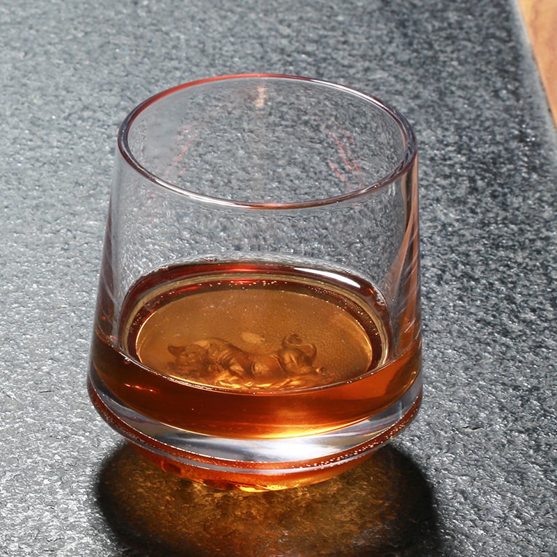 Set de trei pahare din sticlă cu rotire: pahar premium de whisky, pahar de bere elegant și pahar multifuncțional pentru cafea, vin, suc și apă.
