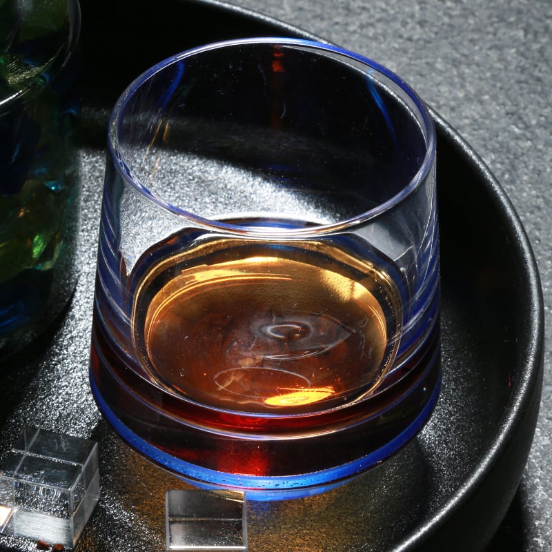 Set de trei pahare din sticlă cu rotire: pahar premium de whisky, pahar de bere elegant și pahar multifuncțional pentru cafea, vin, suc și apă.