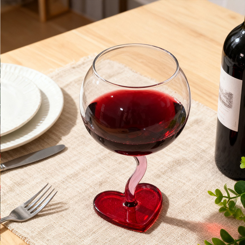 Pahar înalt pentru vin roșu, formă de inimă, sticlă din borosilicat, stil luxos ușor, capacitate 401–500 ml