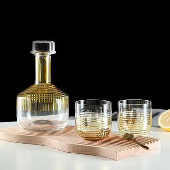 Decantor din sticlă cu placare cu cupru, formă conică, set pahare pentru vin roșu și whiskey