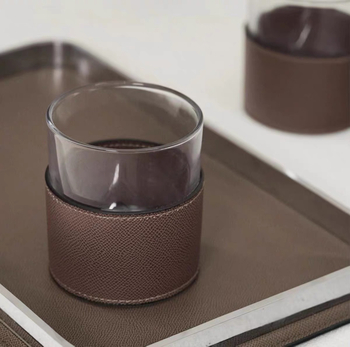 Ceainic de apă din sticlă cu înveliș din piele, design modern minimalist