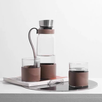 Ceainic de apă din sticlă cu înveliș din piele, design modern minimalist