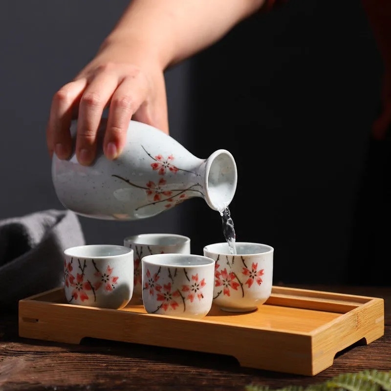 Set japonez din ceramică pentru vin, cu pahare și oală de vin și divizor de turnare, stil antic, culoare sub glazură