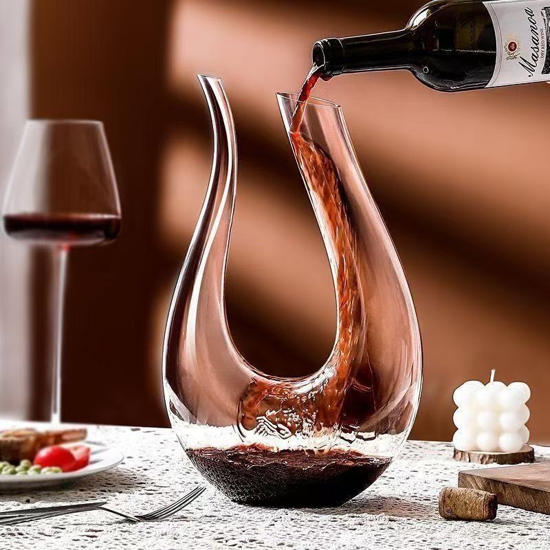 Decantor din sticlă pentru vin roșu, cu mâner, stil modern minimalist, capacitate 1000 ml sau mai mult
