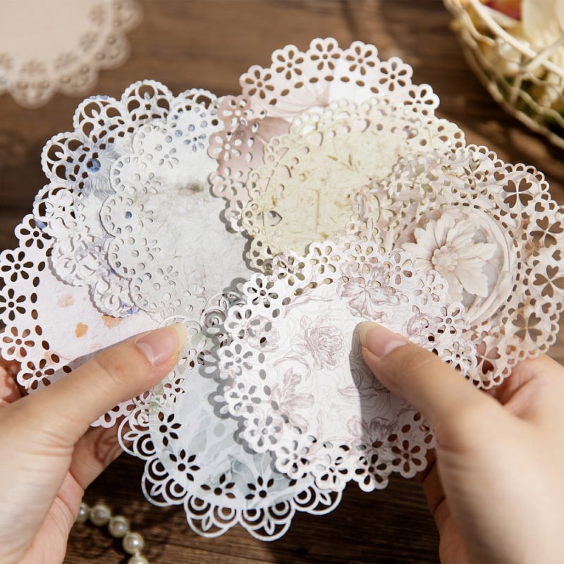 Seria Lace Story: autocolante decupate cu dantelă, fundal din piele albă vintage, decor pentru jurnal