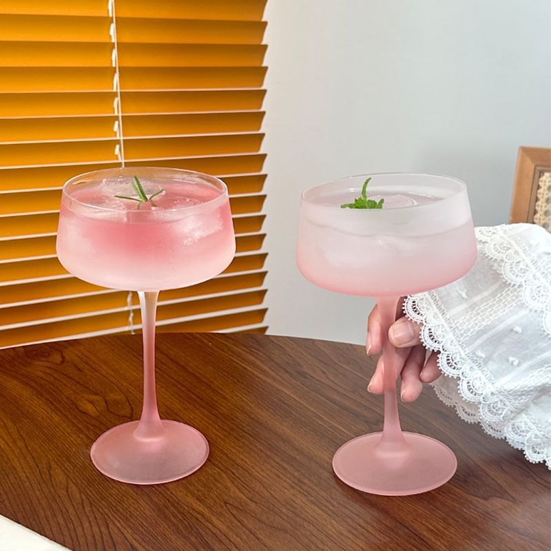 Pahar martini roz, stil franțuzesc, pentru uz casnic
