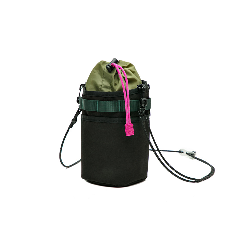Suport din pânză pentru sticlă de bicicletă, cu curea crossbody și logo personalizabil; husă pentru termos.