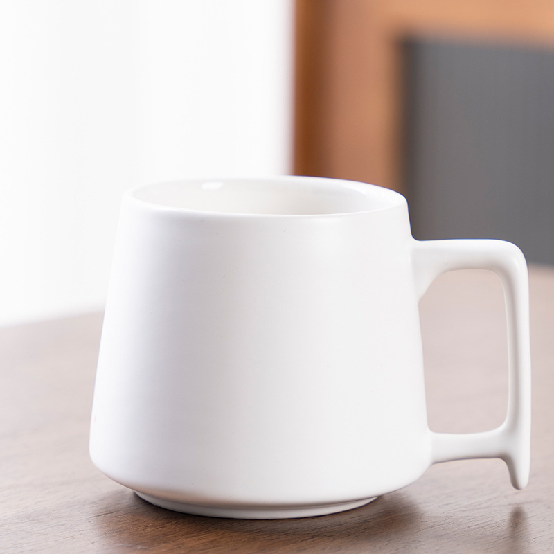 Căni ceramice minimaliste, creative pentru cupluri — pereche de căni, potrivite pentru hotel, pentru gură și apă, cu logo personalizat