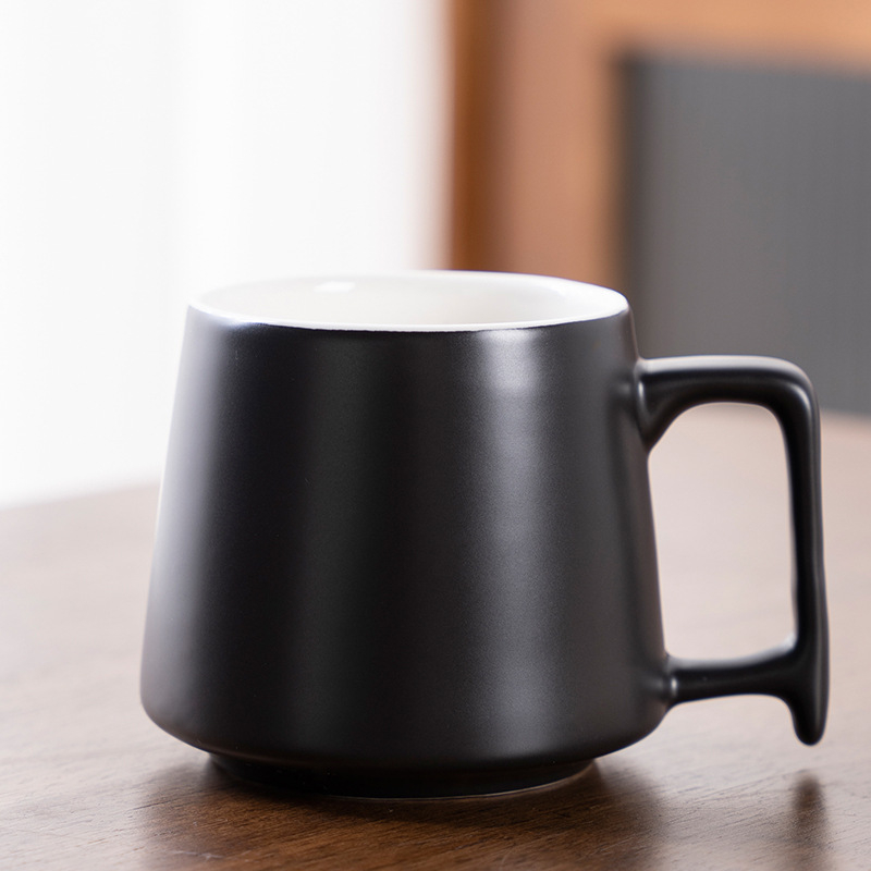 Căni ceramice minimaliste, creative pentru cupluri — pereche de căni, potrivite pentru hotel, pentru gură și apă, cu logo personalizat