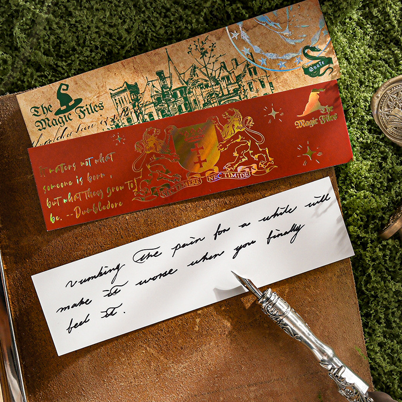 Set de 30 semne de carte din hârtie, cu ștampilă aurie, design retro, clips pentru cărți și indicatoare de pagini pentru jurnale