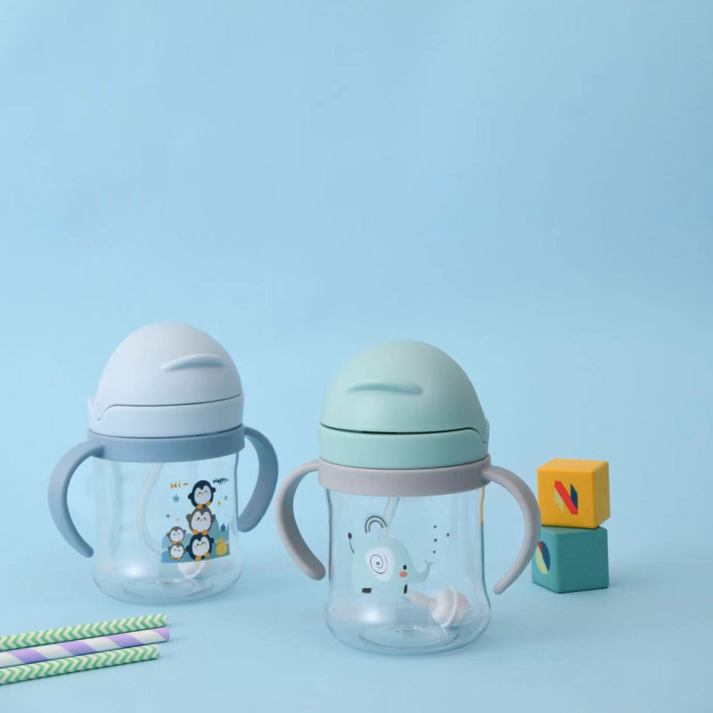 Cană de învățare din plastic pentru copii, cu mâner, design desen animat