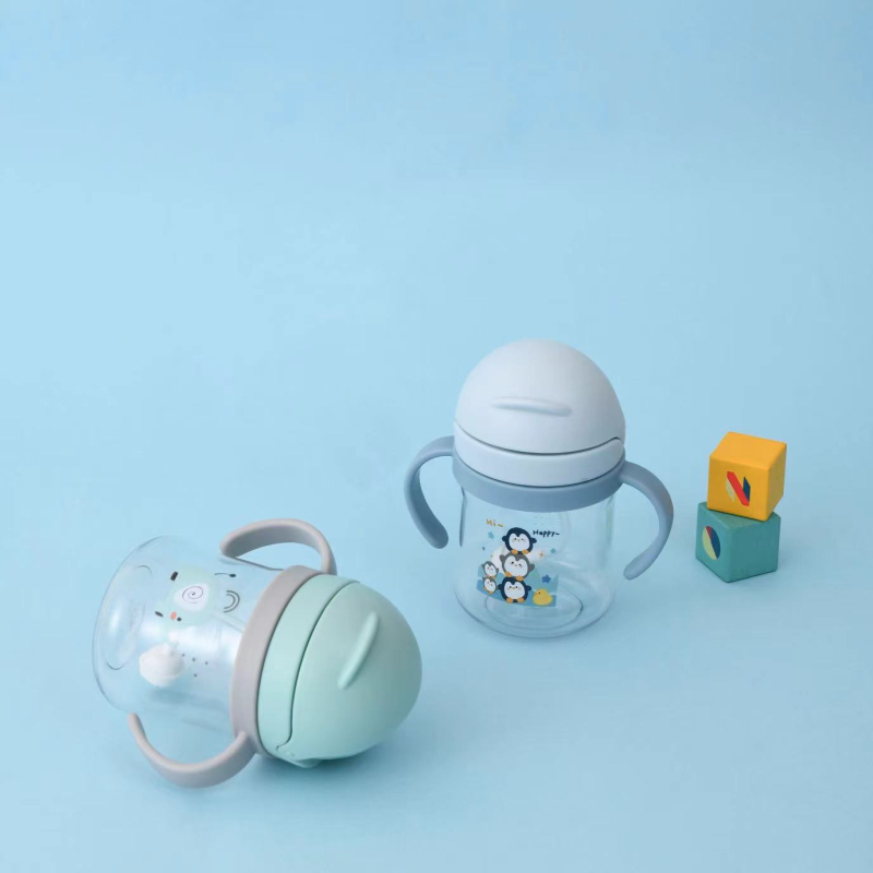 Cană de învățare din plastic pentru copii, cu mâner, design desen animat