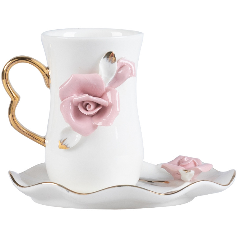 Ceasca ceramica roză pentru cafea cu farfurie