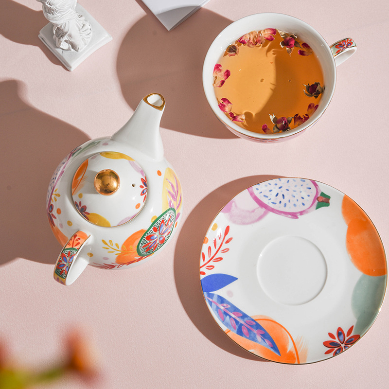 Set ceramic pentru cafea cu ceașcă și farfurioară, model fructat, pictură manuală, retro elegant, cadou într-o cutie