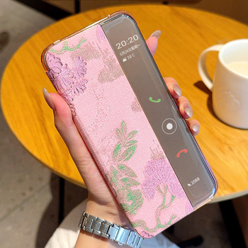 Huawei Pura80 Pro калъф от изкуствена кожа, флип с розов дизайн на щъркел и прозорец