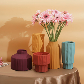 Ghiveci Nordic Abstract Morandi și vază, cu finisaj lacuit manual, decor interior de inspirație pastorală