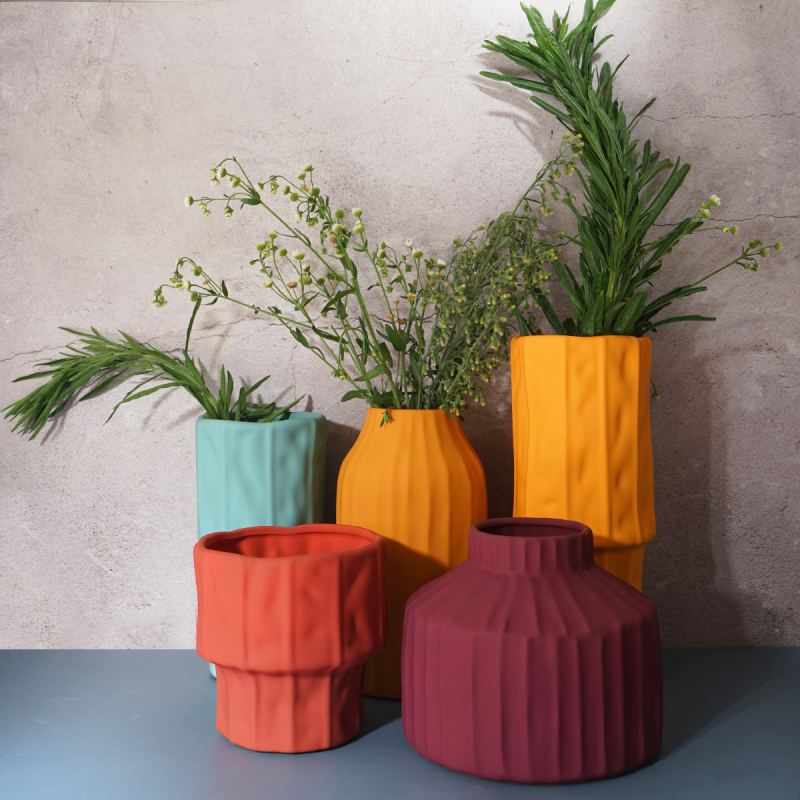 Ghiveci Nordic Abstract Morandi și vază, cu finisaj lacuit manual, decor interior de inspirație pastorală