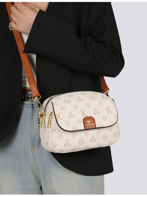 Ženska crossbody torba u korejskom stilu, vintage inspiracija, otisak s motivom školjke, svestrana i stilska torba preko ramena
