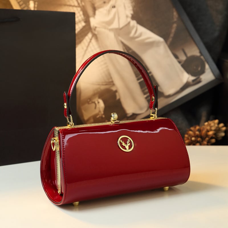 Lakirana ženska torbica za rame, mala crossbody torba s kopčom, kineski stil cheongsam inspiriran dizajn, jednostavan i svestran