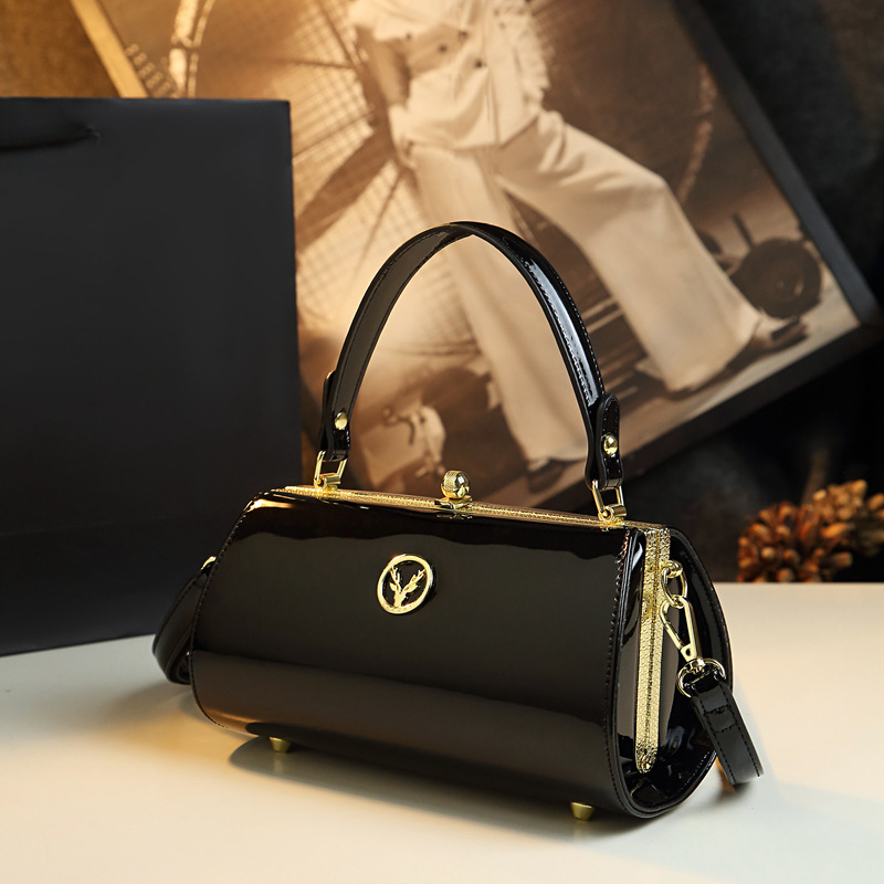 Lakirana ženska torbica za rame, mala crossbody torba s kopčom, kineski stil cheongsam inspiriran dizajn, jednostavan i svestran