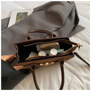 Ženska mala kvadratna torbica u minimalističkom stilu, crossbody torba za rame s retro šarmom