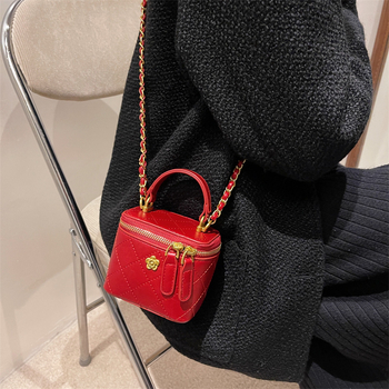 Crvena mini box torbica s lancem, ženska crossbody, dijamantno šivanje