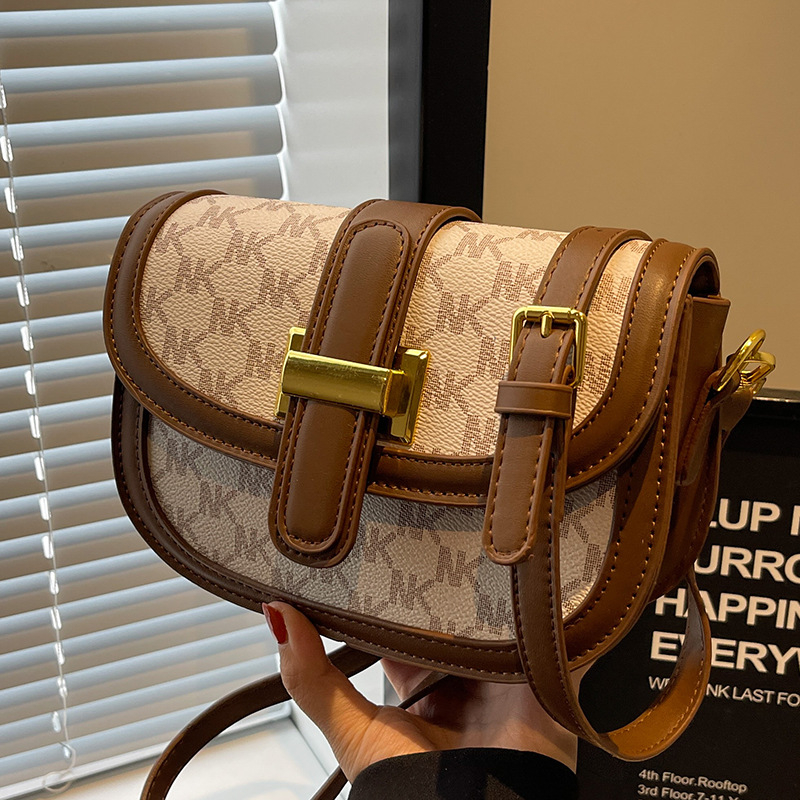 Ženska Saddle torba, jesen-zima 2026, vintage visokog kvaliteta, kompaktna crossbody torba