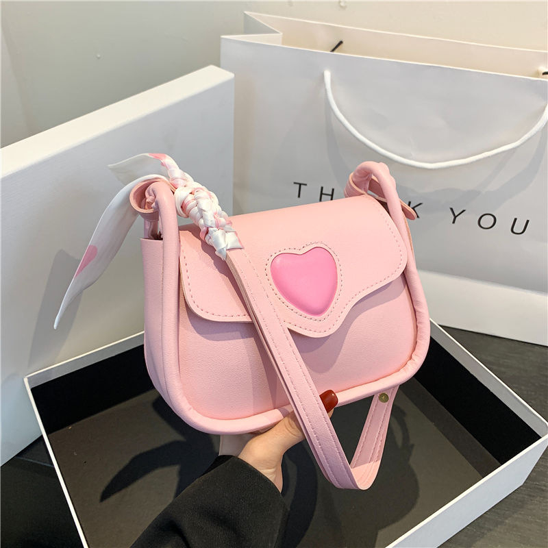 Jesenska ženska torbica 2025 — novi stil, elegantan nišni dizajn, torba za rame s crossbody, jednostavna sedlasta torba, PU materijal
