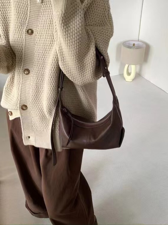 2026 nova Dumpling torba od jagnjeće kože za žene, crossbody, mekana prirodna koža, visoke kvalitete