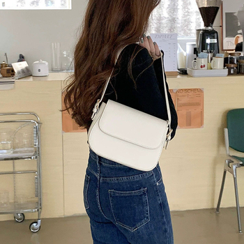 Ženska saddle torba s korejskim nadahnućem, nosiva ispod pazuha i kao crossbody, jednostavan retro dizajn
