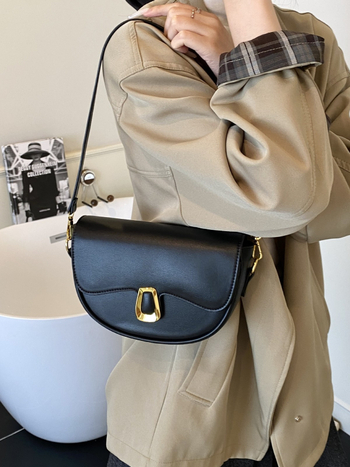 Nova sedlovna torbica, večernja torbica, jedinstven dizajn, elegantna ženska torba preko ramena i crossbody