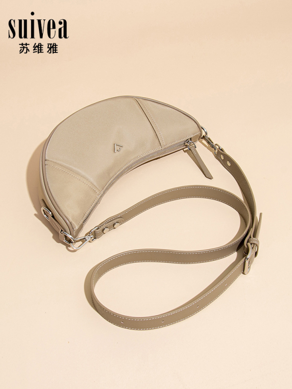 Francuska croissant baguette torba od najlona s lancem, ženska preslag crossbody, stil saddle bag, 25. izdanje, premium tekstura, dumpling torba