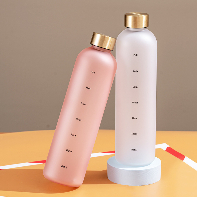 Pahar plastic în stil spațial, 1000 ml, recipient sport cu capacitate mare, mat, rezistent la cădere, pentru prindere în mână, cu scară de măsurare