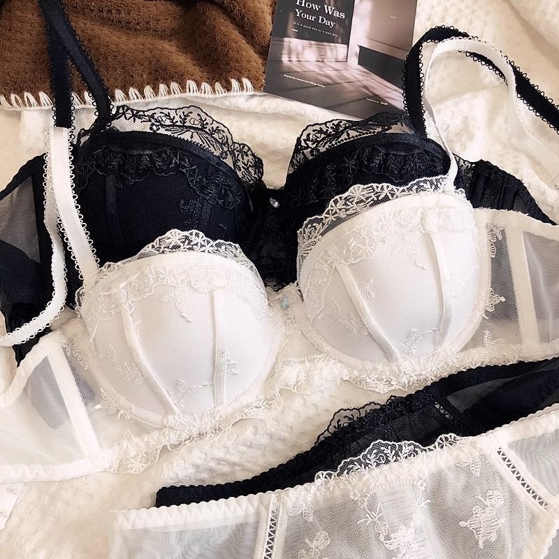 Set čipkastog grudnjaka u francuskom stilu, Push-Up, 3/4 košarica, meka potpora