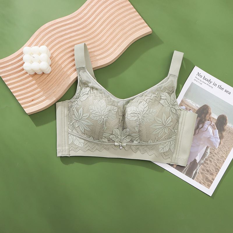 Plus-size grudnjak bez naramenica s ultra tankim košaricama i temperaturno osjetljivim oblikovanjem za podršku; najlon; košarica 3/4; stražnje kopče s četiri reda kukica; stil tube-top.