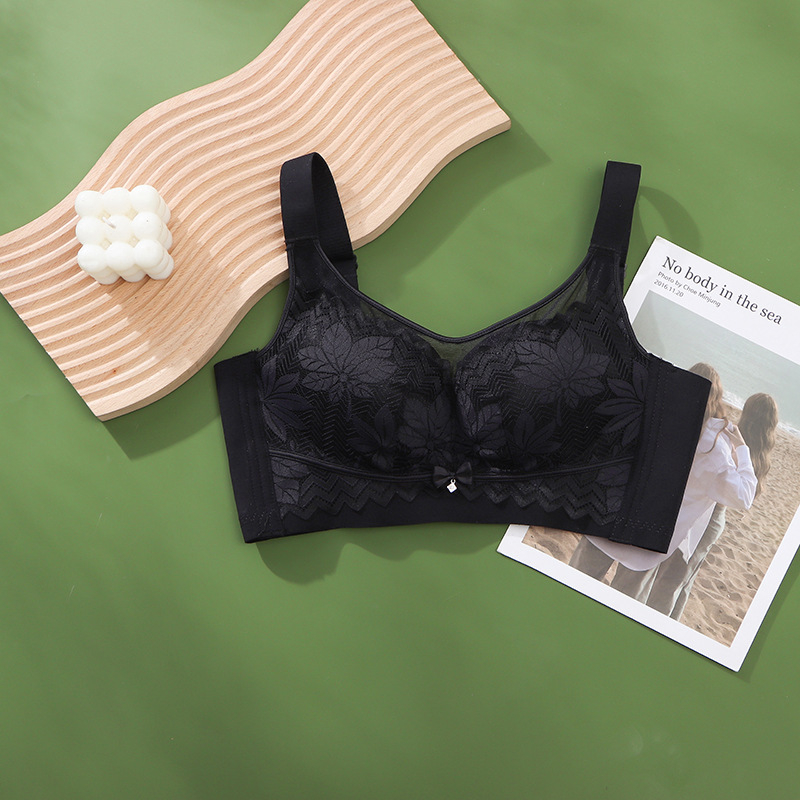 Plus-size grudnjak bez naramenica s ultra tankim košaricama i temperaturno osjetljivim oblikovanjem za podršku; najlon; košarica 3/4; stražnje kopče s četiri reda kukica; stil tube-top.