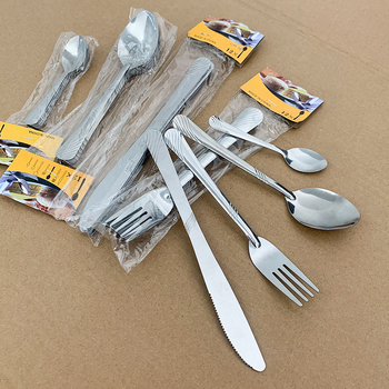 Set tacâmuri din oțel inoxidabil pentru casă și hotel – cuțit pentru steak, furculiță și linguri (ceai, cafea și desert)