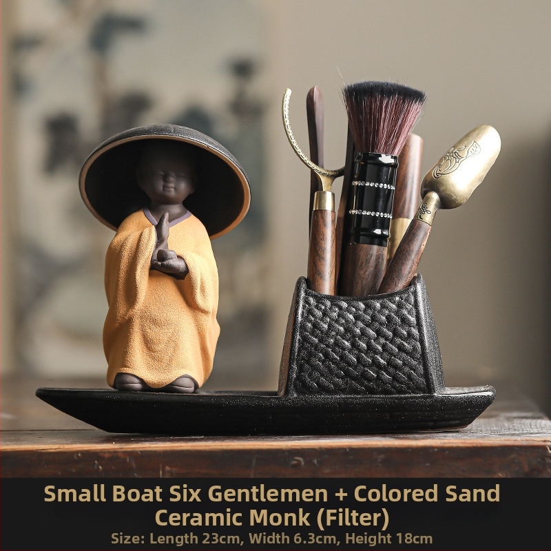Set ceai ceremonie Six Gentlemen — filtru de ceai ceramic integrat, figurină de călugăr mică, ac de ceai și clips din lemn de abanos