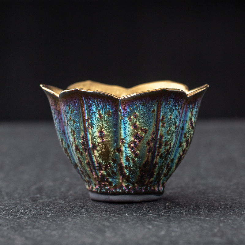 Ceșcuță de ceai colorată, bază din fier cu glazură la cuptor, ceramică placată cu aur, ceșcuță în formă de floare pentru aromă, mic bol de ceai