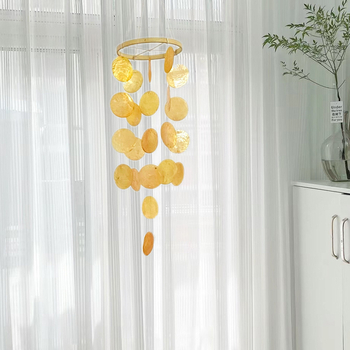 Zvončići od školjki za djevojke, sanjivi DIY školjka zvončići za prozore i balkone, bijeli minimalistički morski stil