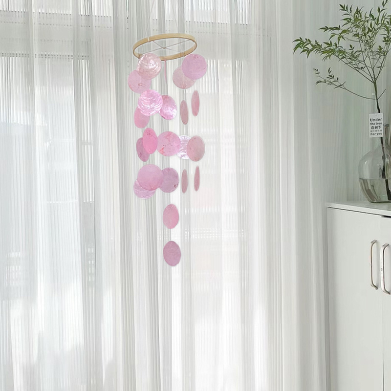 Zvončići od školjki za djevojke, sanjivi DIY školjka zvončići za prozore i balkone, bijeli minimalistički morski stil