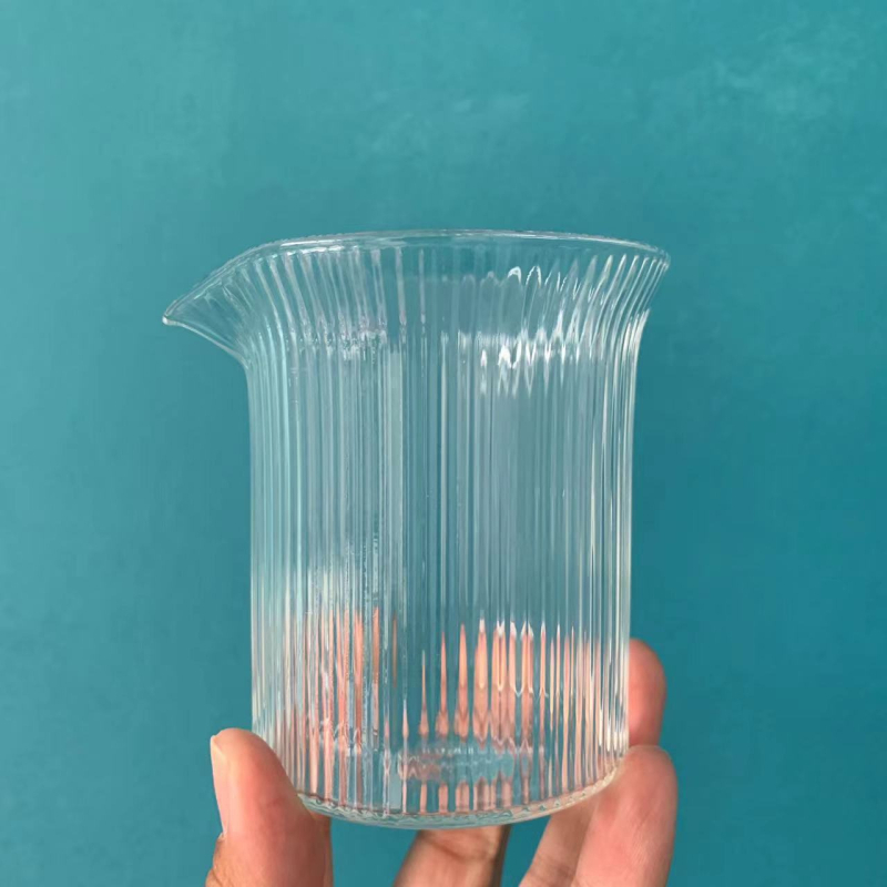 Set Gongfu de ceai stil japonez din sticlă borosilikată rezistentă la căldură, cu ceașcă gravată cu model ciocănit și separator de ceai